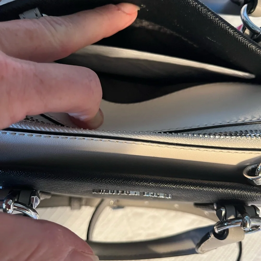 Michael Kors Black and Cream Small Marilyn Black Saffiano Messenger Women's Bag - Picture 6 of 11